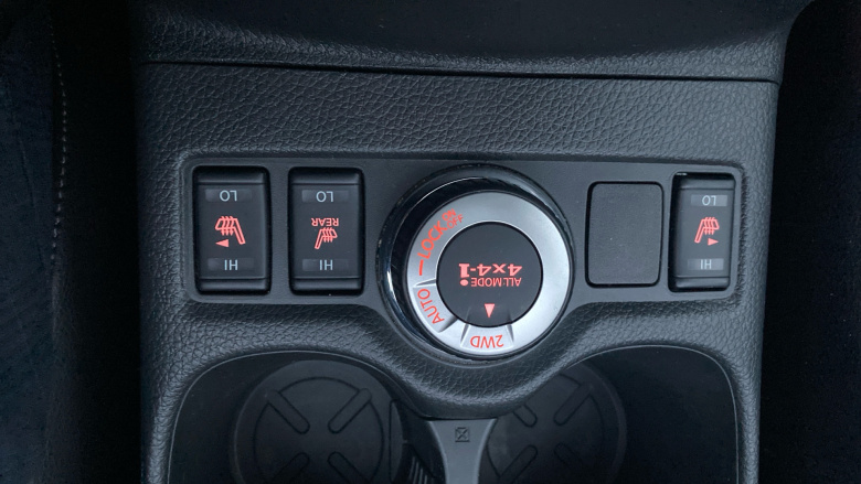 Nissan X-Trail 1.6 dCi Tekna 5dr 4WD Diesel Station Wagon